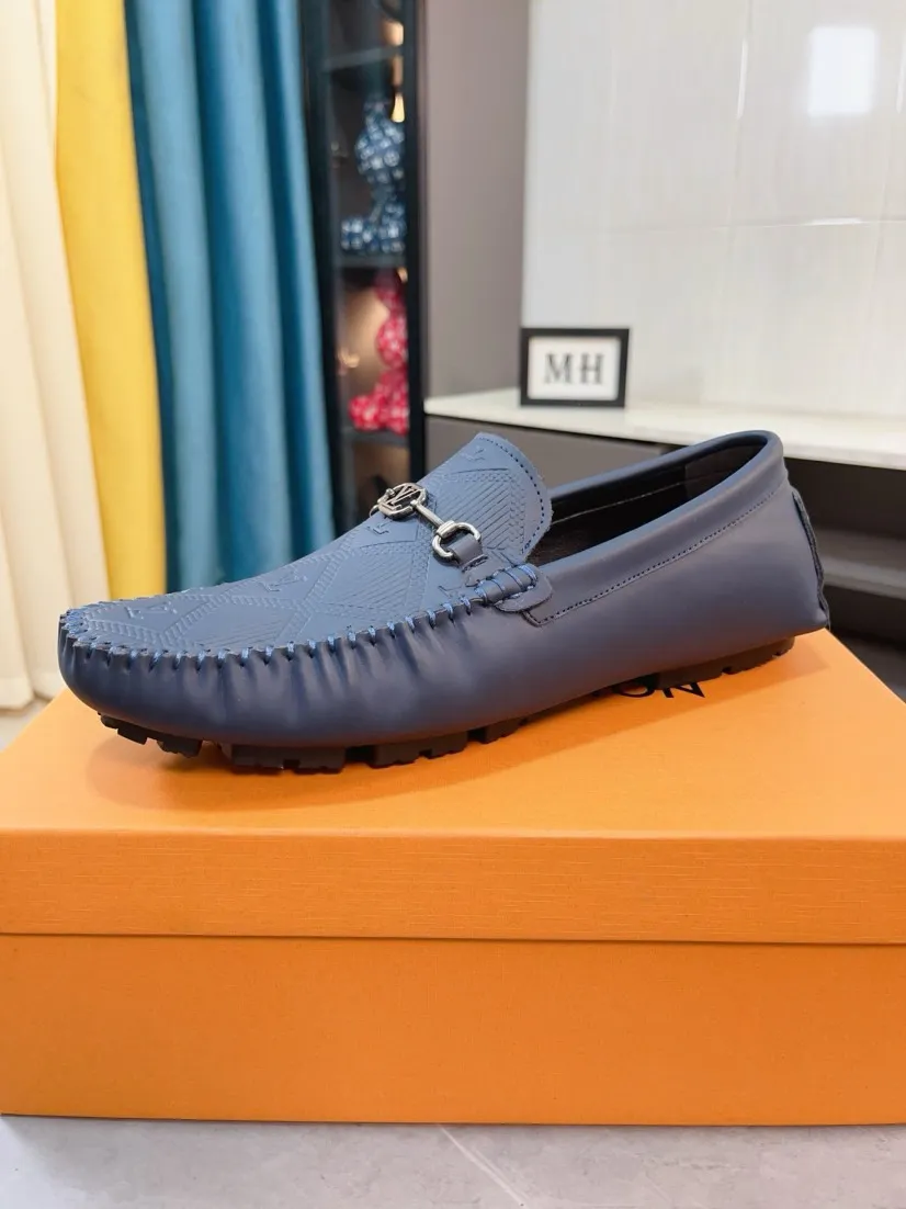 Men's men's shoes💰400🌹🌹[LV Louis Vuitton] New men's beanie shoes💝💝.. Top-grade imported cowhide embossed➕Comfortable leather lining. It is extremely skin-friendly and comfortable, feels very delicate, and the shape is very correct! Perfectly reflects the three-dimensional sense, code number: 38-44